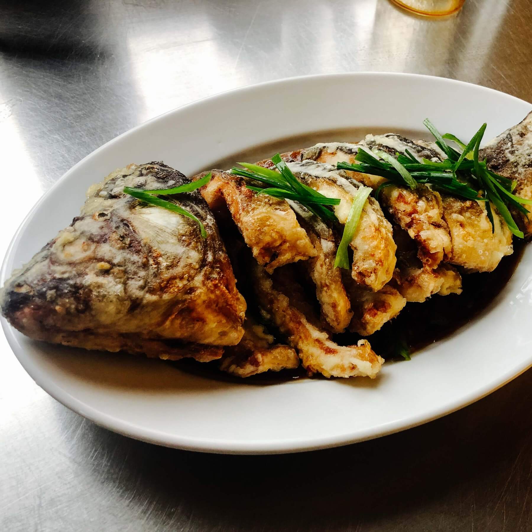 Frittierter Fisch süss-sauer nach Szechuan Art