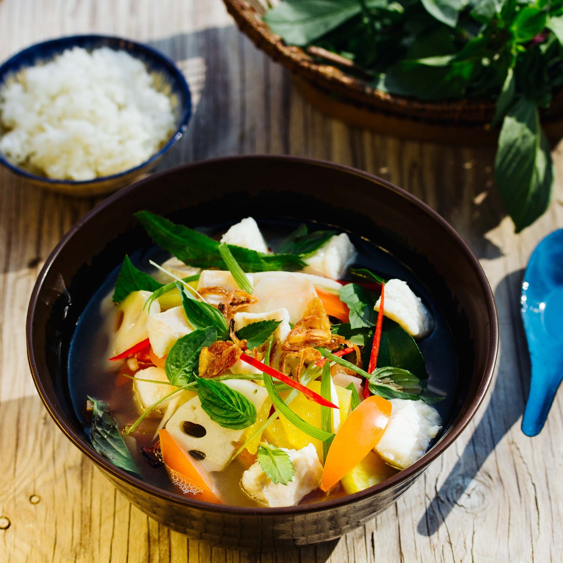 Süß-Saure Fischsuppe aus Kambodscha