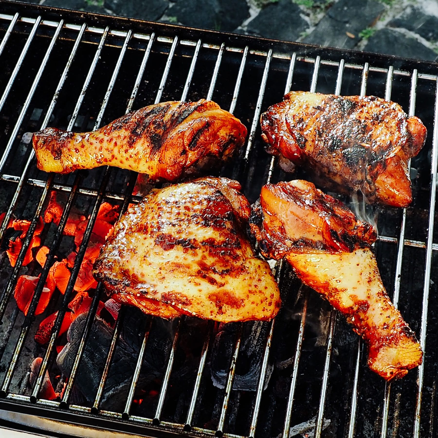 Gegrilltes Hähnchen Isaan Style - Gai Yang