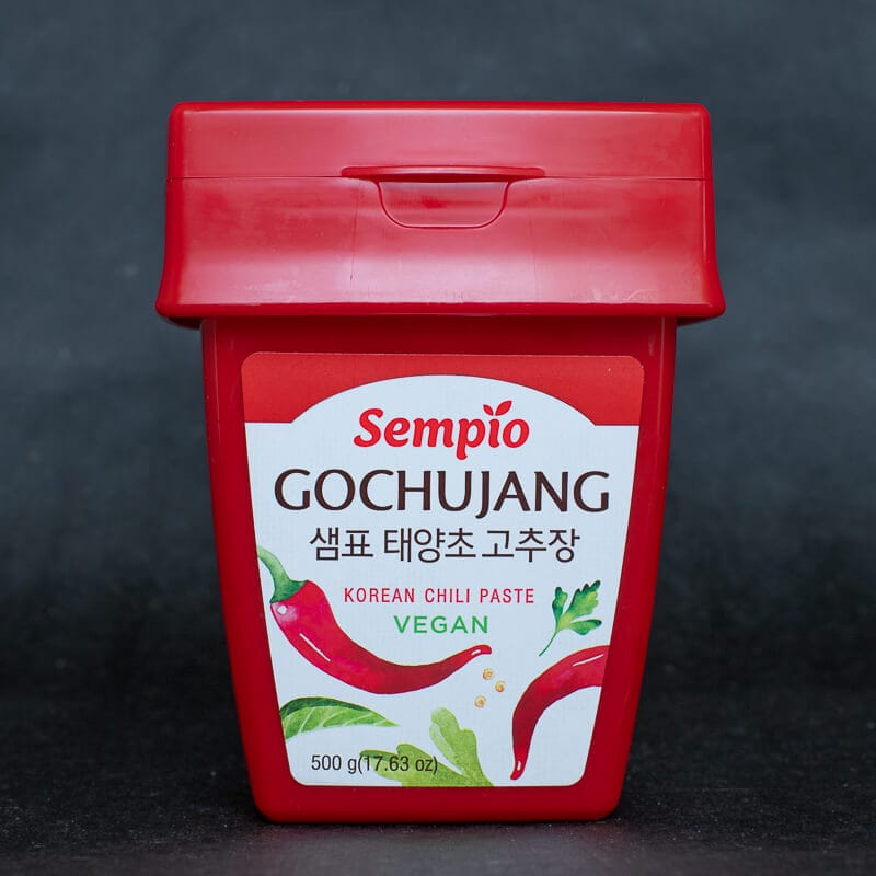 Rote und gelbe Paprikaschoten mit scharfem Gochujang | asiastreetfood