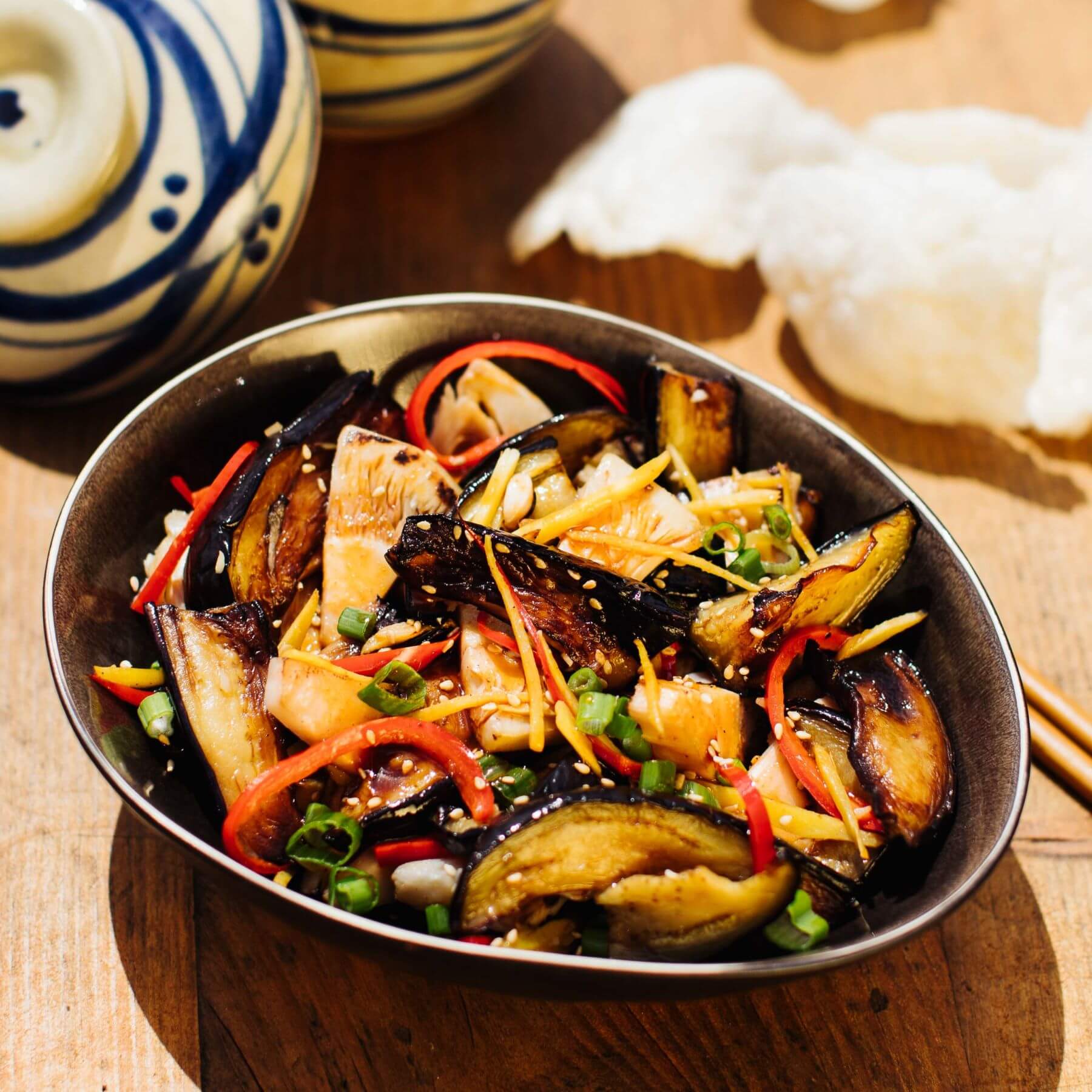 Warmer Jackfruit und Auberginen Salat