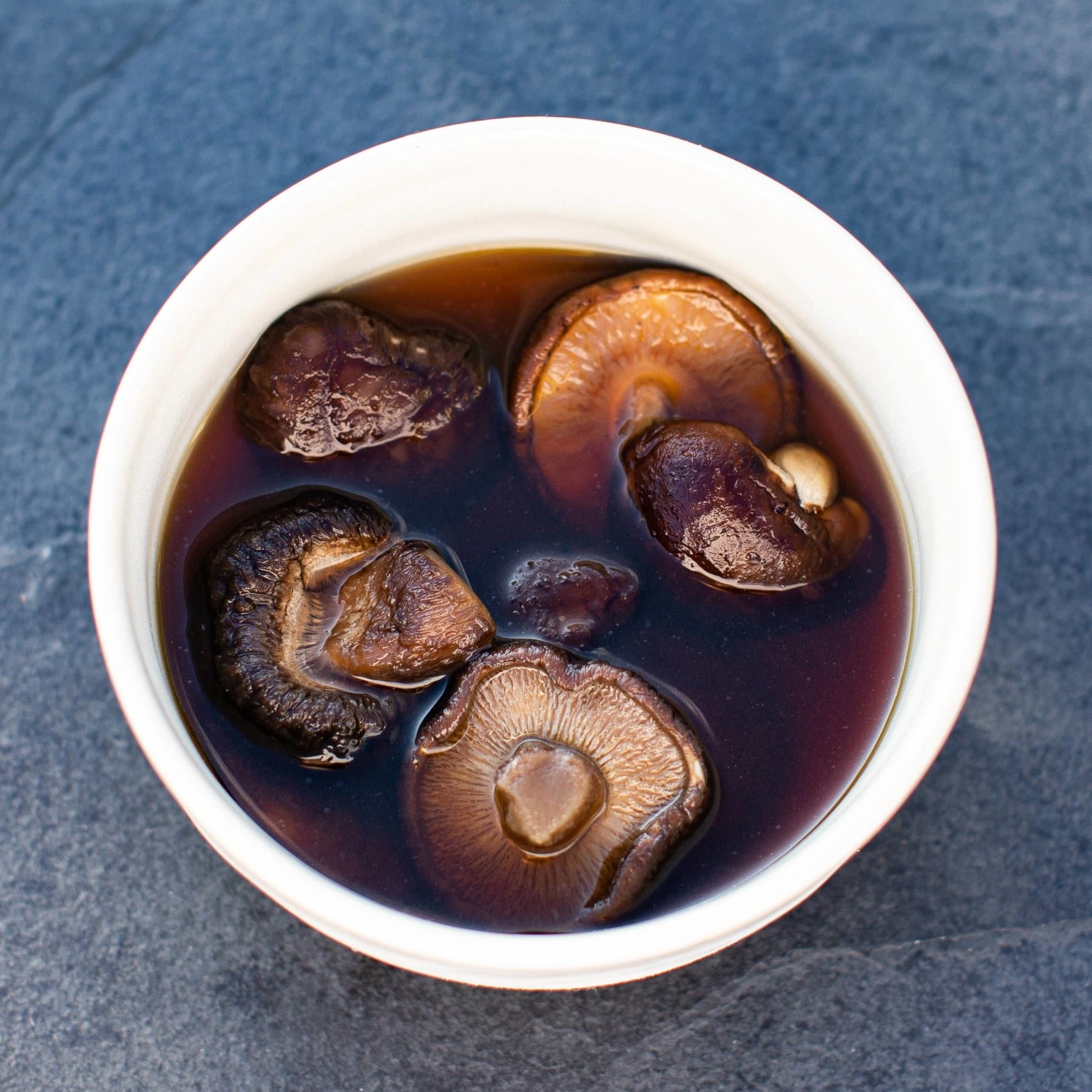 Eingelegte Shiitake-Pilze