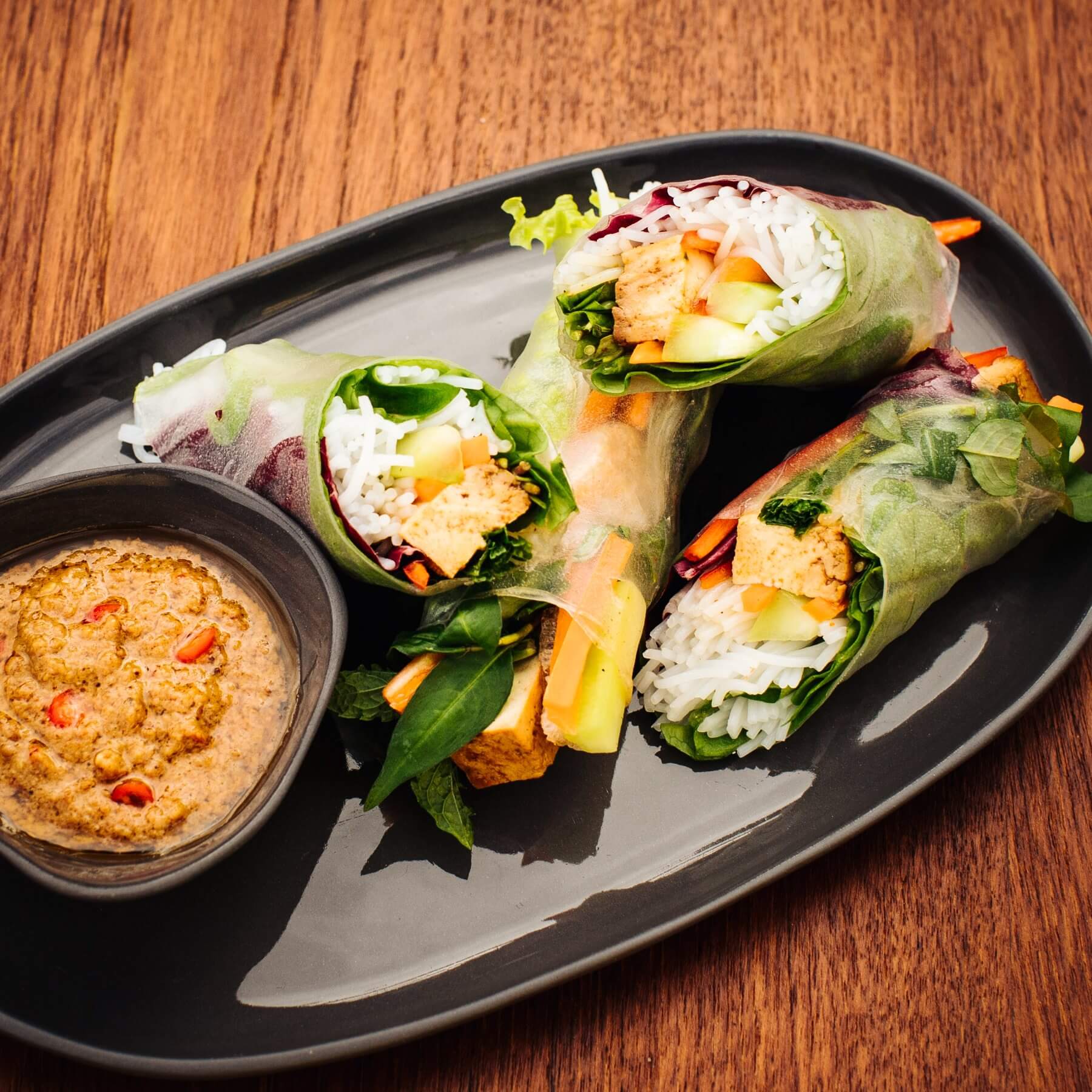 Vegane Sommerrollen mit 5-Gewürze-Tofu