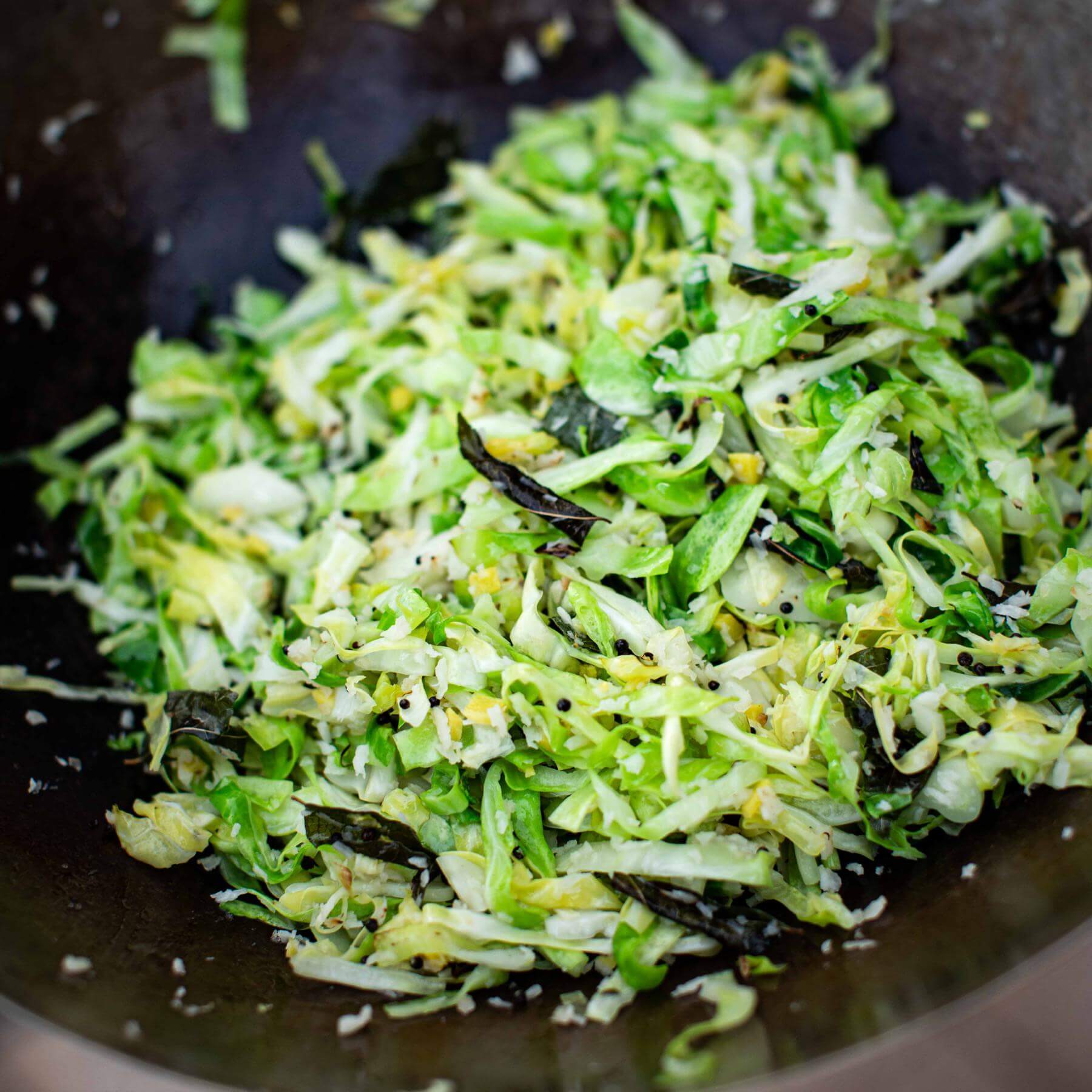 Warmer Weißkrautsalat aus Rajasthan